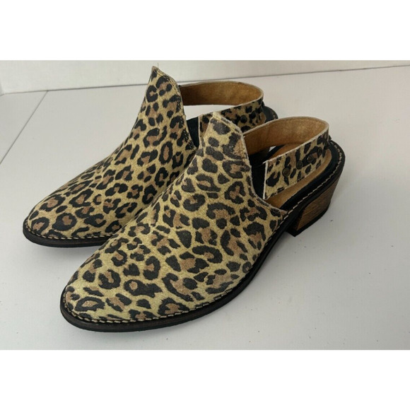 Very Volatile Leopard Bootie Adamo Animal Print Slingback Mule Women's Size 7 - Picture 7 of 8